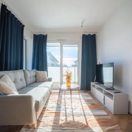 Sunny Surfingbird Lägenhet